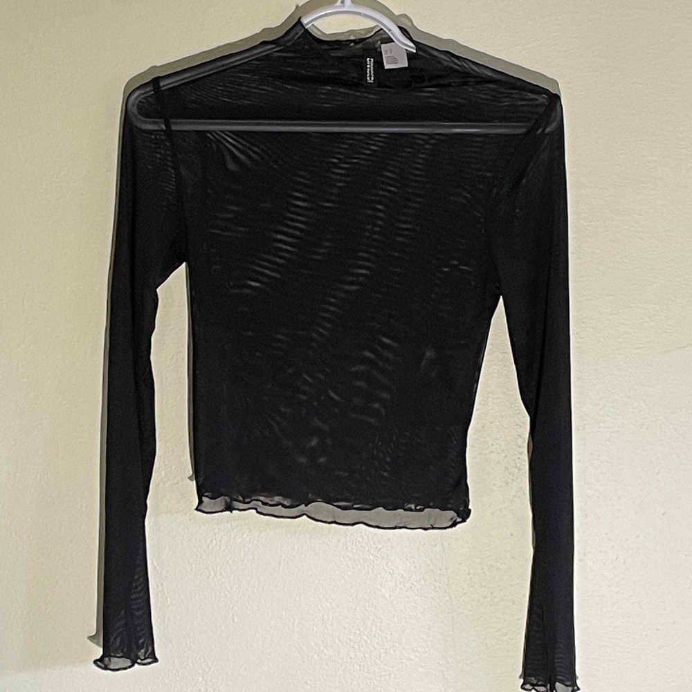 DIVIDED MESH MOCK NECK LONG-SLEEVE